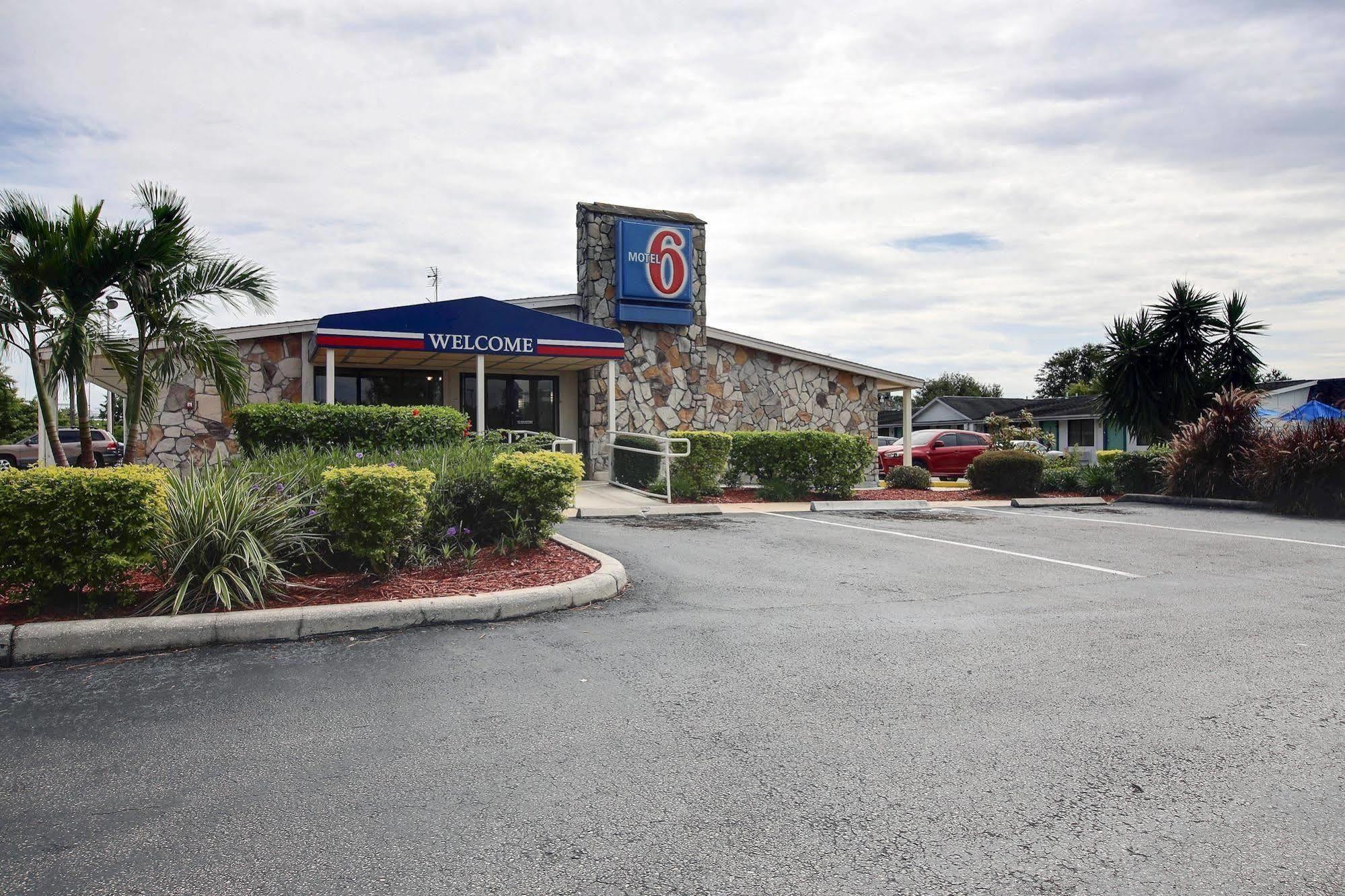 Motel 6 Palm Bay Kültér fotó