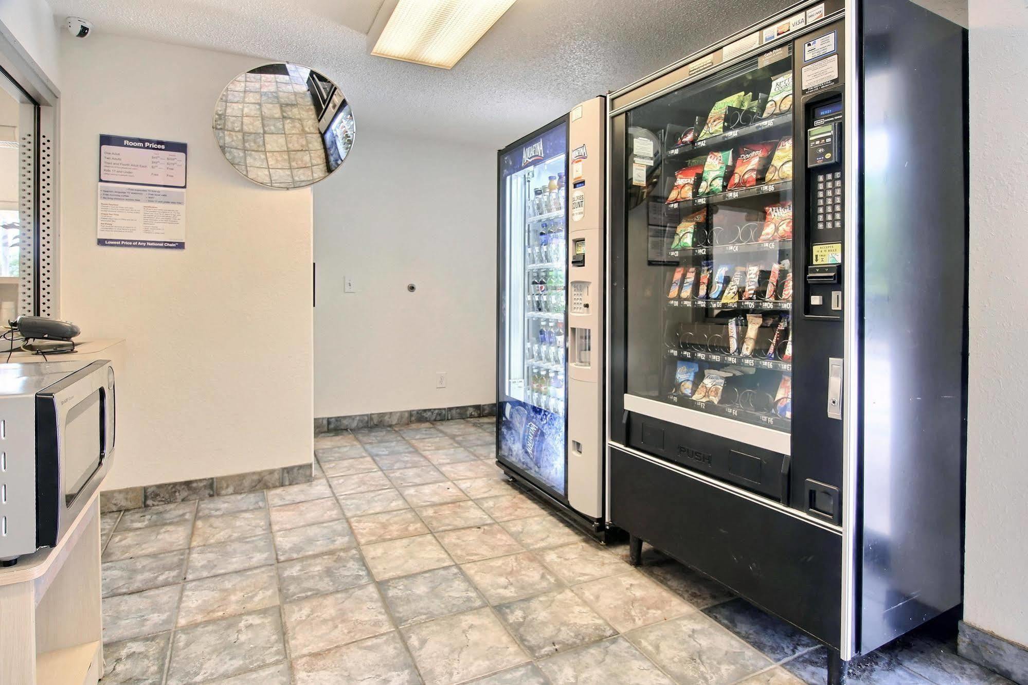 Motel 6 Palm Bay Kültér fotó