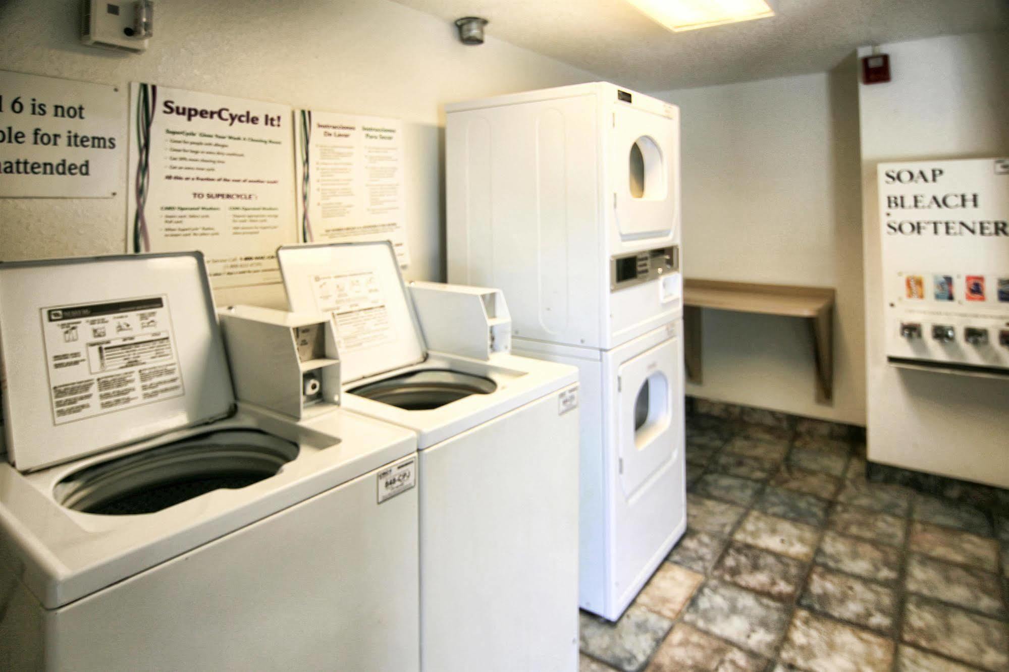 Motel 6 Palm Bay Kültér fotó